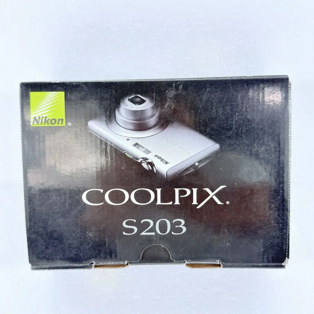 Nikon coolpix s203